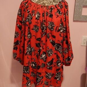 Vince Camuto Red Blouse With Black Design Size 1X